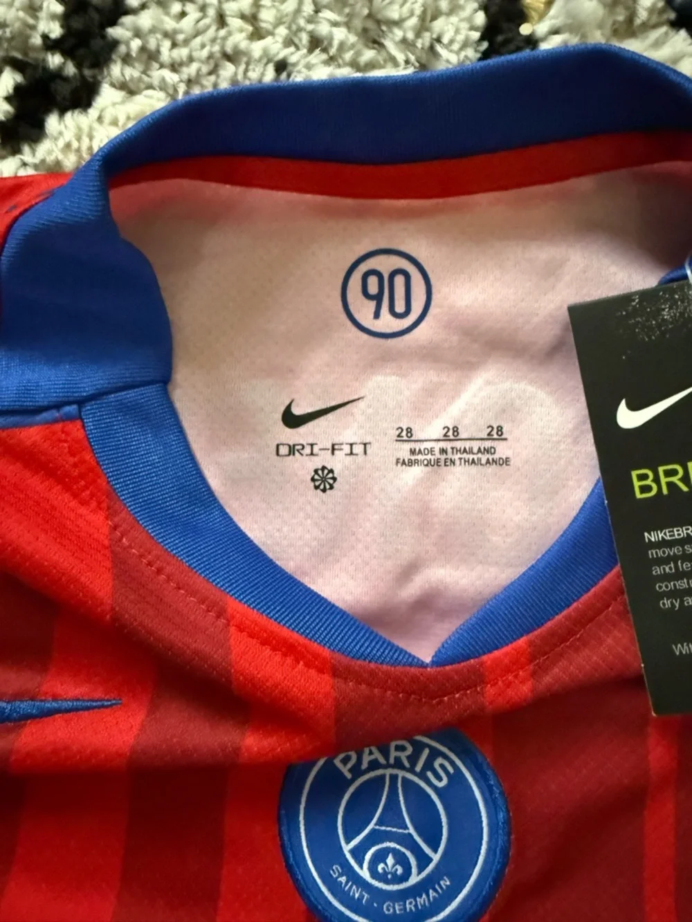 Nike PSG Qatar Airways Red Soccer Jersey & Shorts Set youth size 28 - Picture 2 of 5